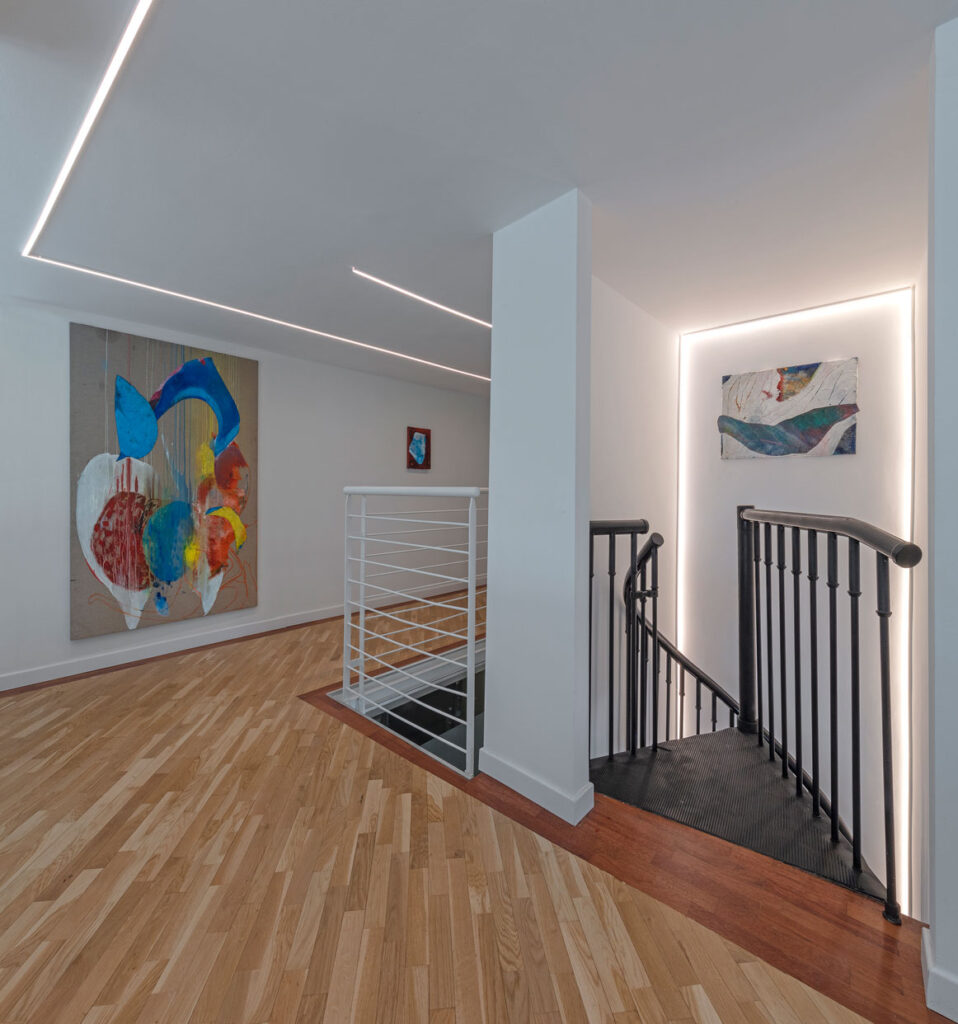 Galleria NEWSLETTER contatti: L'associazione culturale Art Studio Finestreria di Claudia Ponzi rappresenta un punto di incontro tra artisti. Opera dell'artista Lara Ilaira Braconi Muta nel vento - i sogni non hanno titolo fotografia di Antonio Maniscalco - Art Studio Finestreria gallery. home art studio finestreria gallery: è una galleria d'arte con approccio sperimentale che coinvolge collezionisti di tutto il mondo. art gallery. solo-exhibition-plural-exhibition tutte le mostre che abbiamo organizzato fino ad oggi con gli artisti selezionati Lara Braconi Pittura astratta: mostra personale "Muta nel vento" nella galleria Art Studio Finestreria a Milano. collection pittura fotografia contemporary art